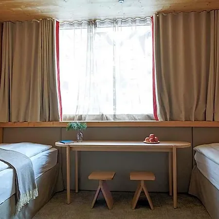 Hotel Carina 3*